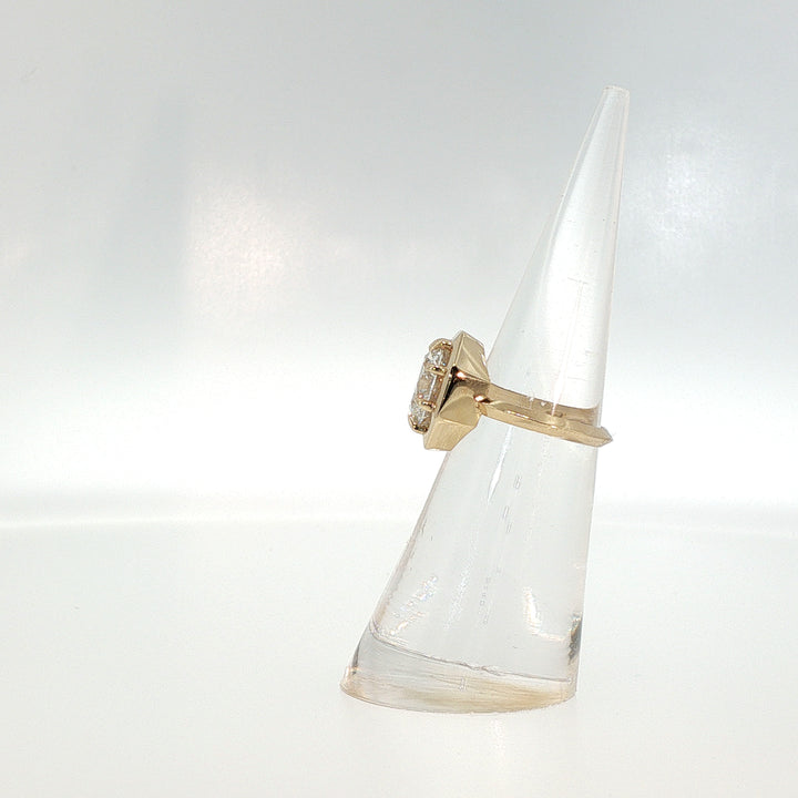 The Eighth Solitaire Ring